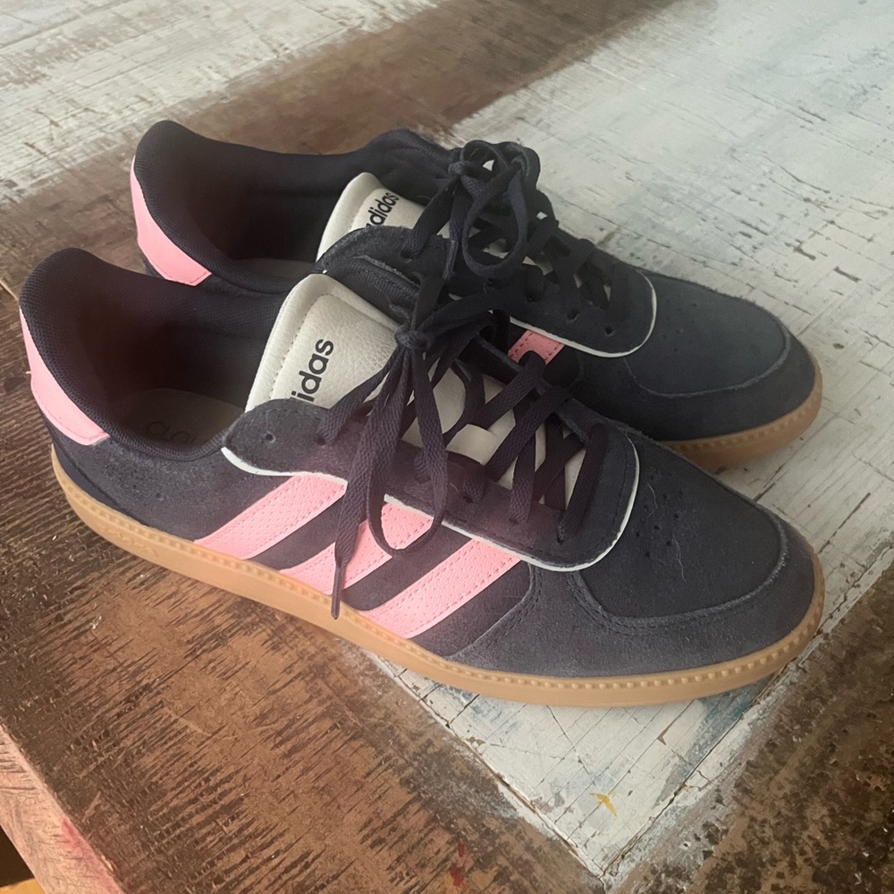 Adidas women’s navy and pink sneakers